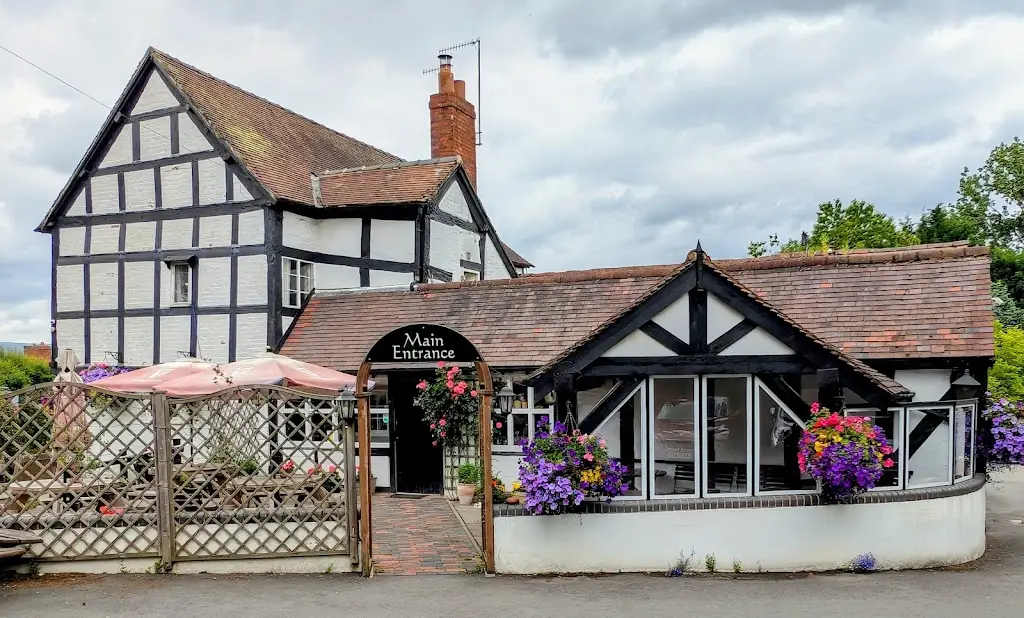 Pembroke House_Tenbury Wells_slider_image_3