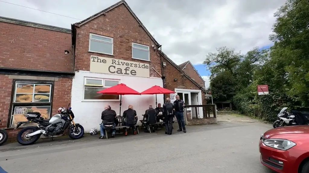 Stephanie Harrigan_The Riverside Cafe_Tenbury Wells_review