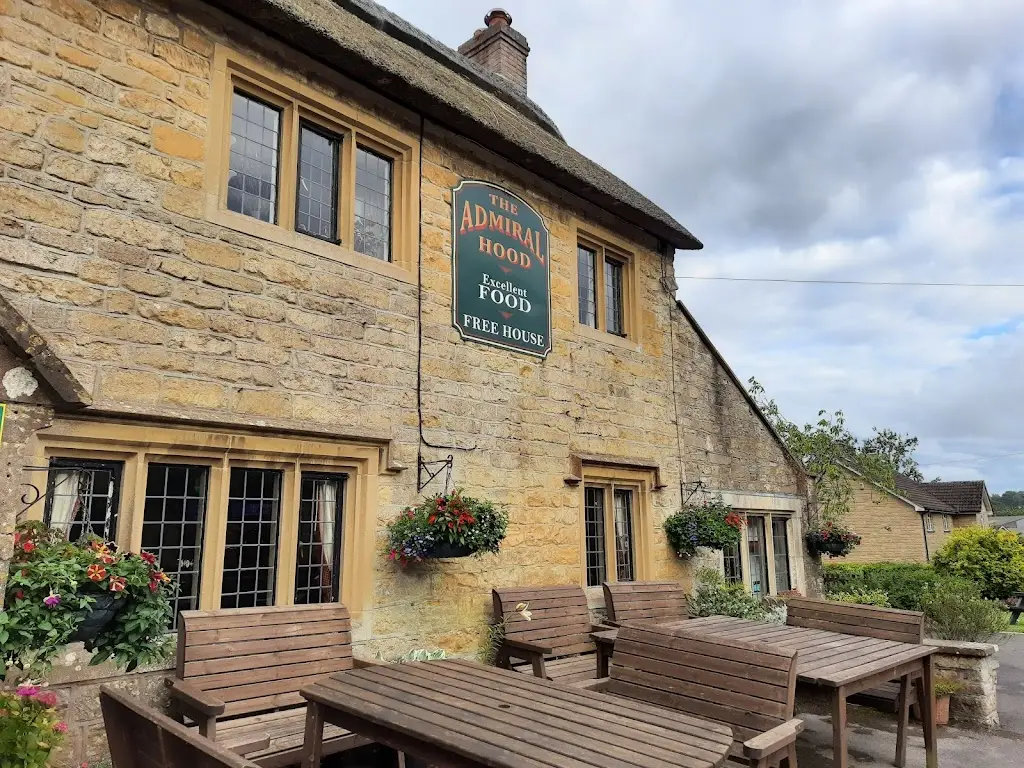 The Admiral Hood_Beaminster_slider_image_3