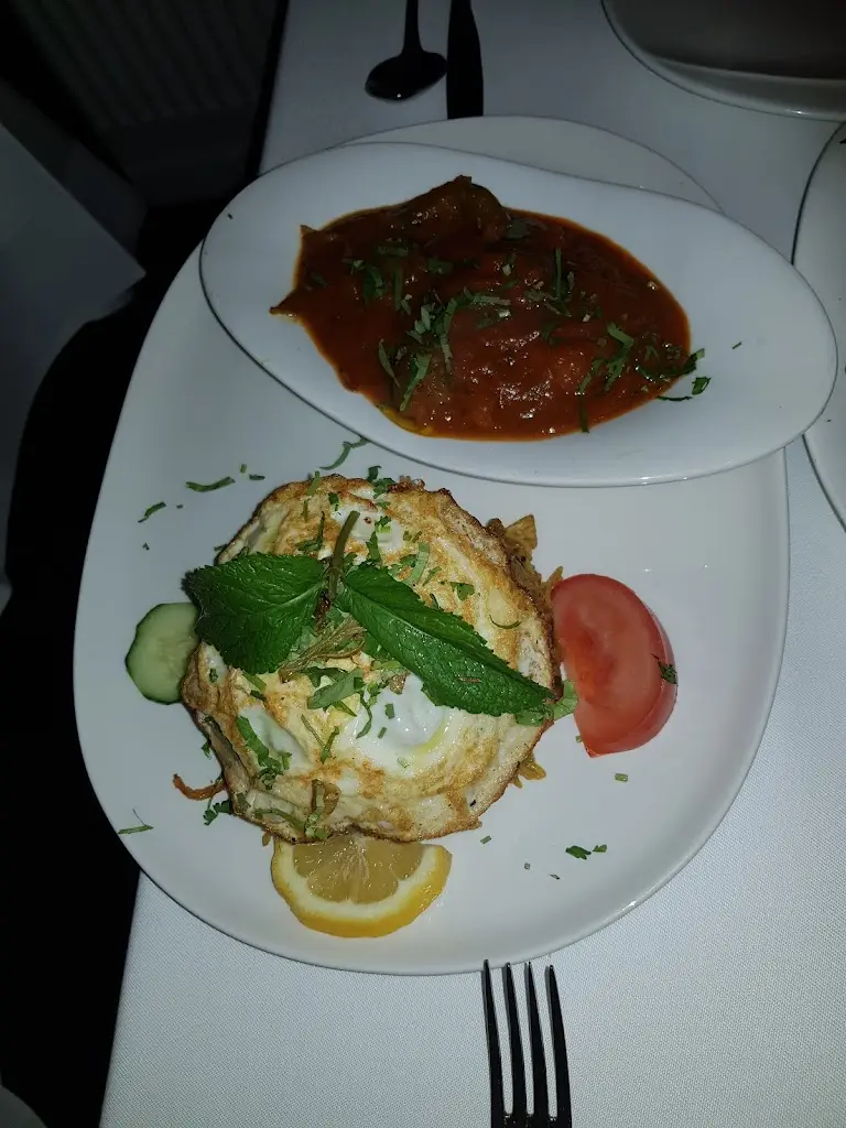 Nigel Berrie_Tadley Tandoori_Tadley_review