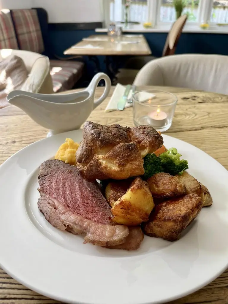 C W_The Pelican_Tadley_review