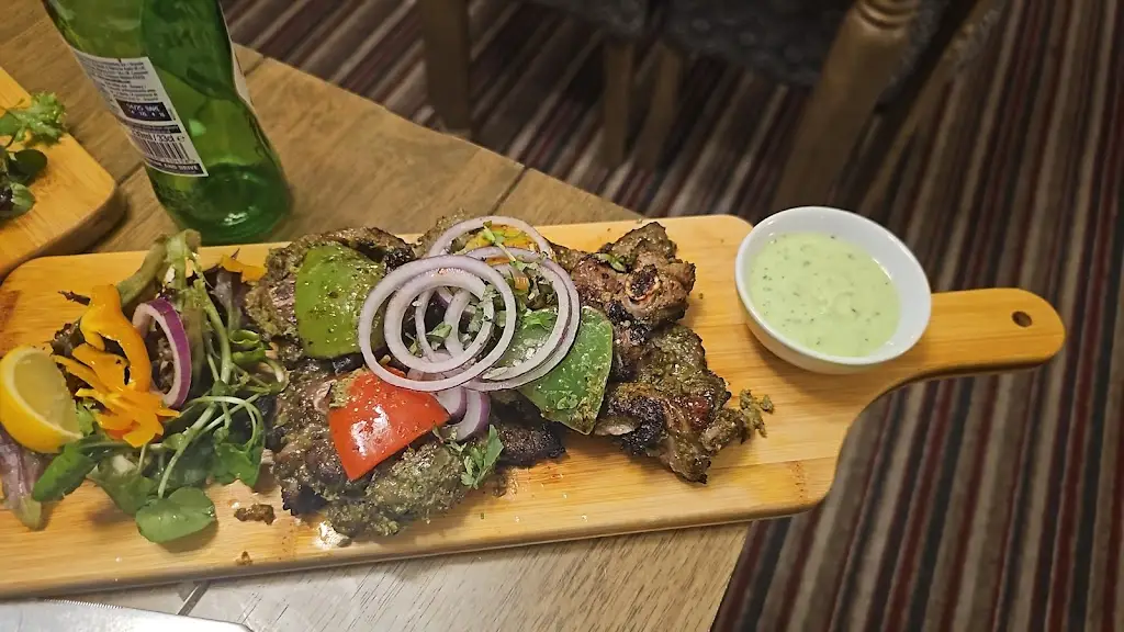 The Elephant Pub and Indian Restaurant_Tadley_slider_image_2