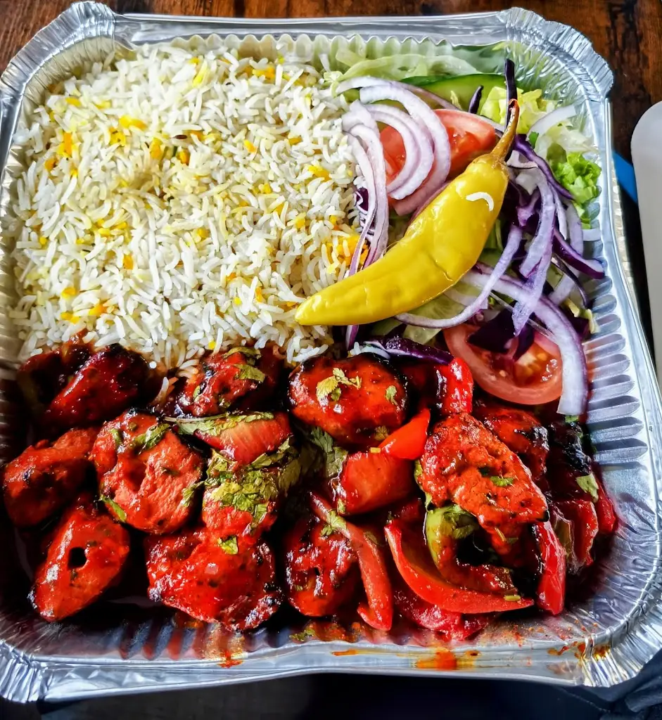 Trevor Bishenden_New Standard Tandoori_Tadley_recensione