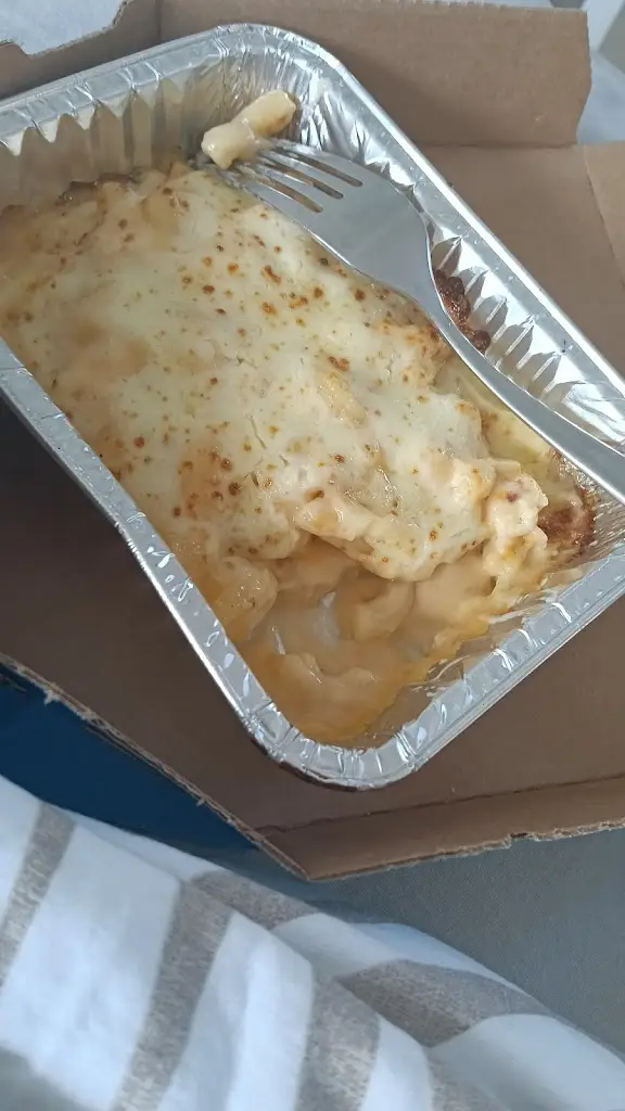 Lauren Willz_Domino's Pizza - Tadley_Tadley_review