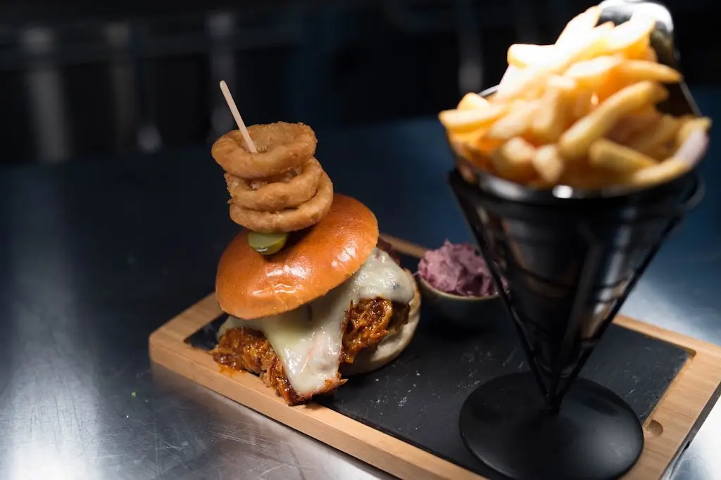 Dover Castle Inn_Teynham_slider_image_2