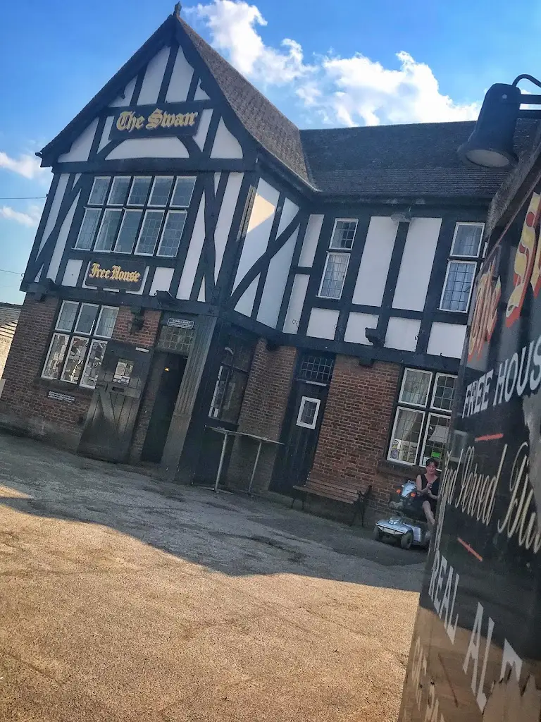 Andy Thorne_The Swan_Teynham_review