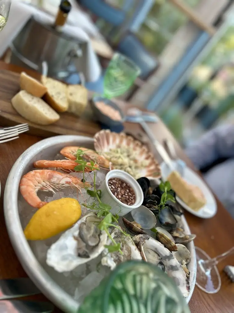 agata milanowska_The Wharf Teddington_Teddington_review