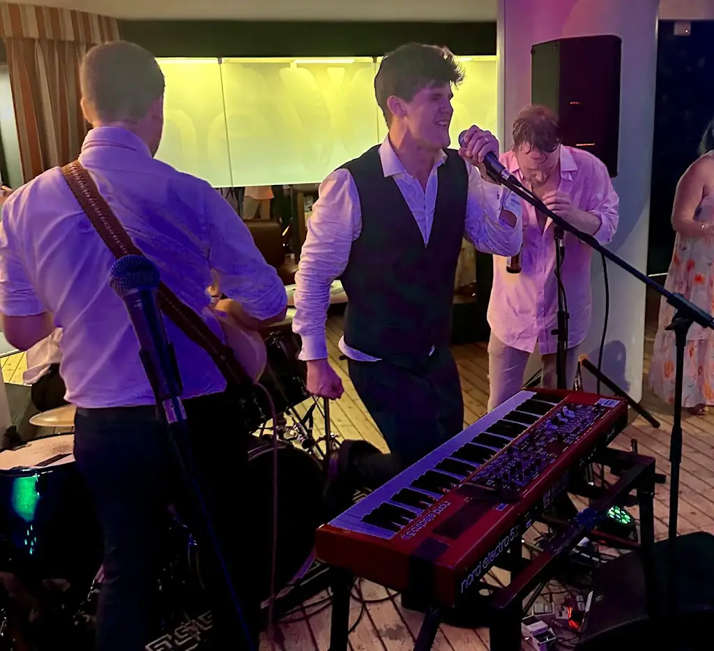 Morgan Browne_The Wharf Teddington_Teddington_review