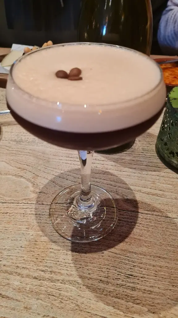 Sue C_Bar Estilo_Teddington_review
