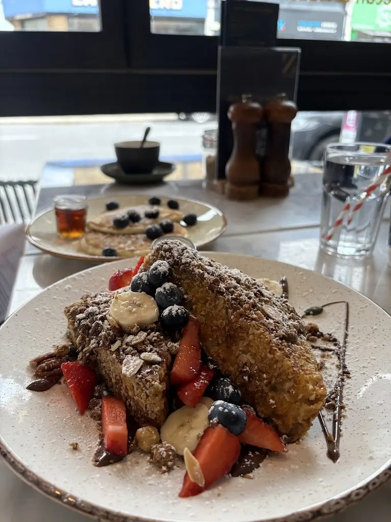 Bebeliana C_Marez brasserie_Teddington_review