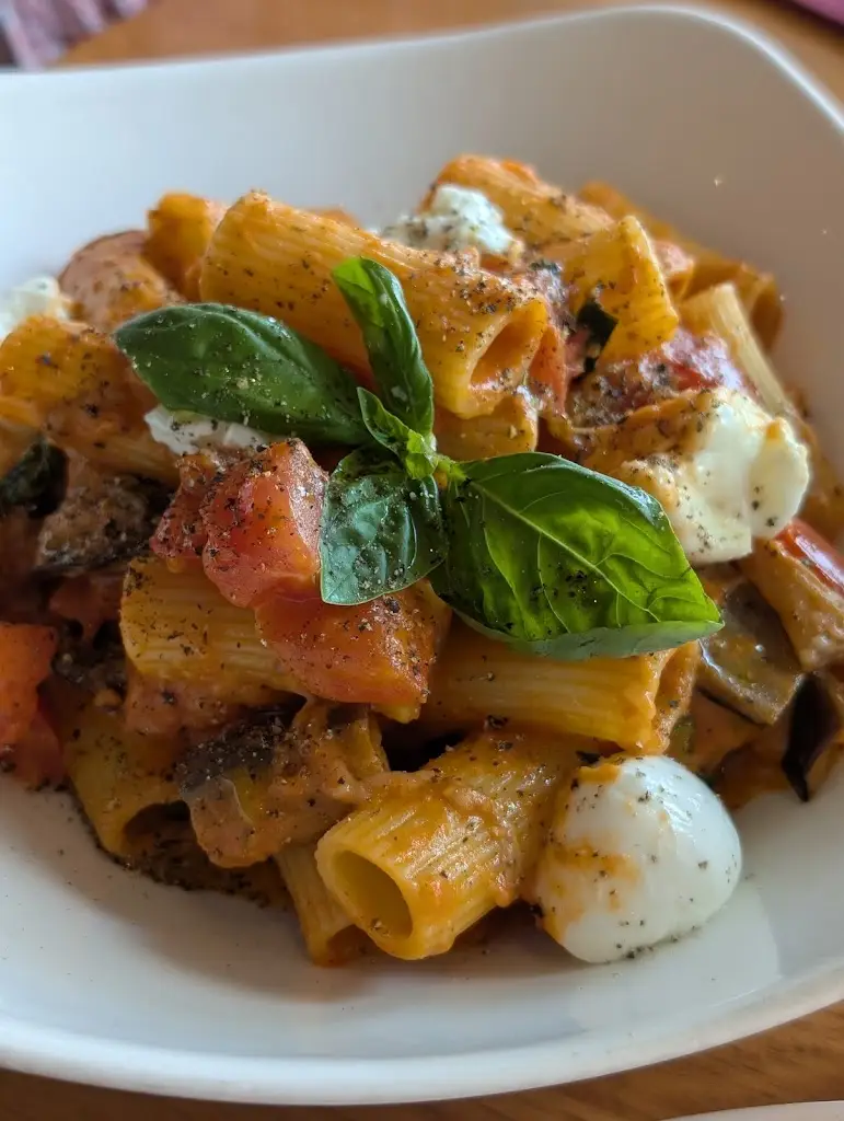 Patrick Huang_Piazza Firenze_Teddington_review