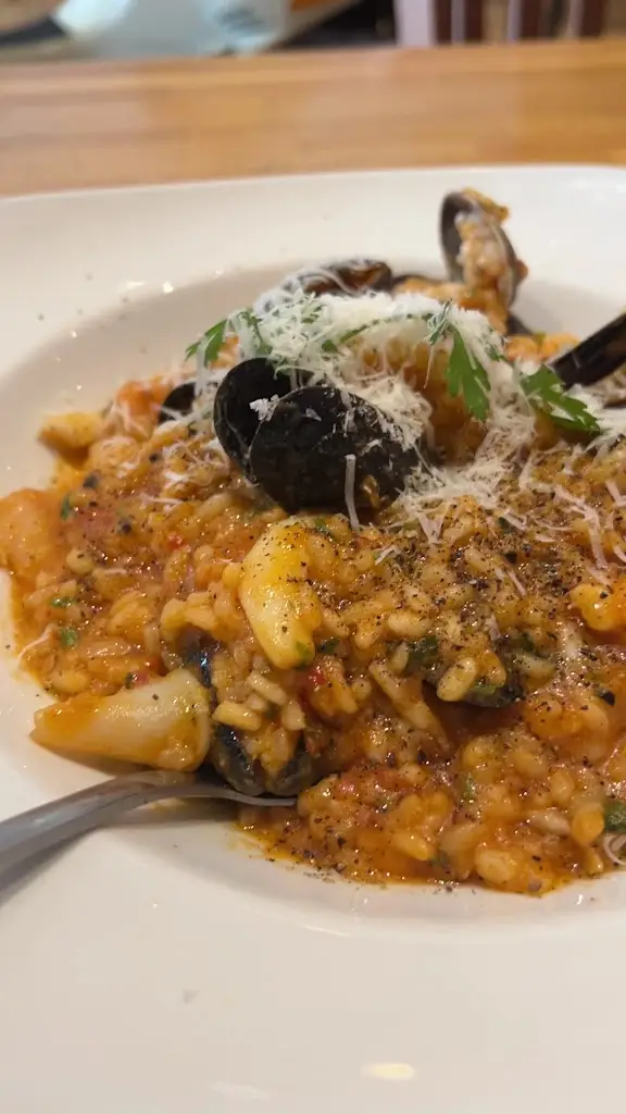 Piazza Firenze_Teddington_slider_image_2