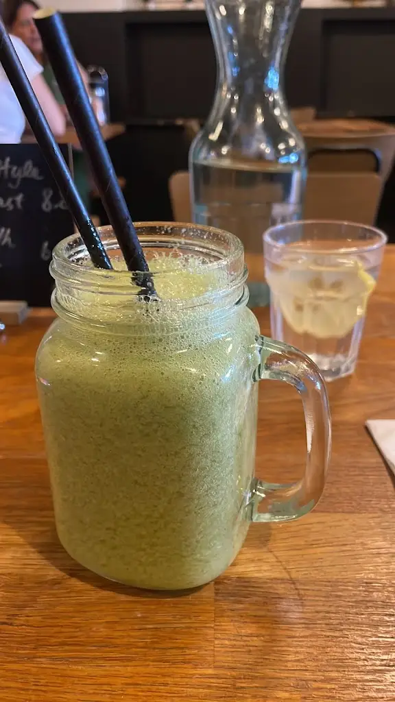 Susan Lamb_The Fallow Deer_Teddington_review