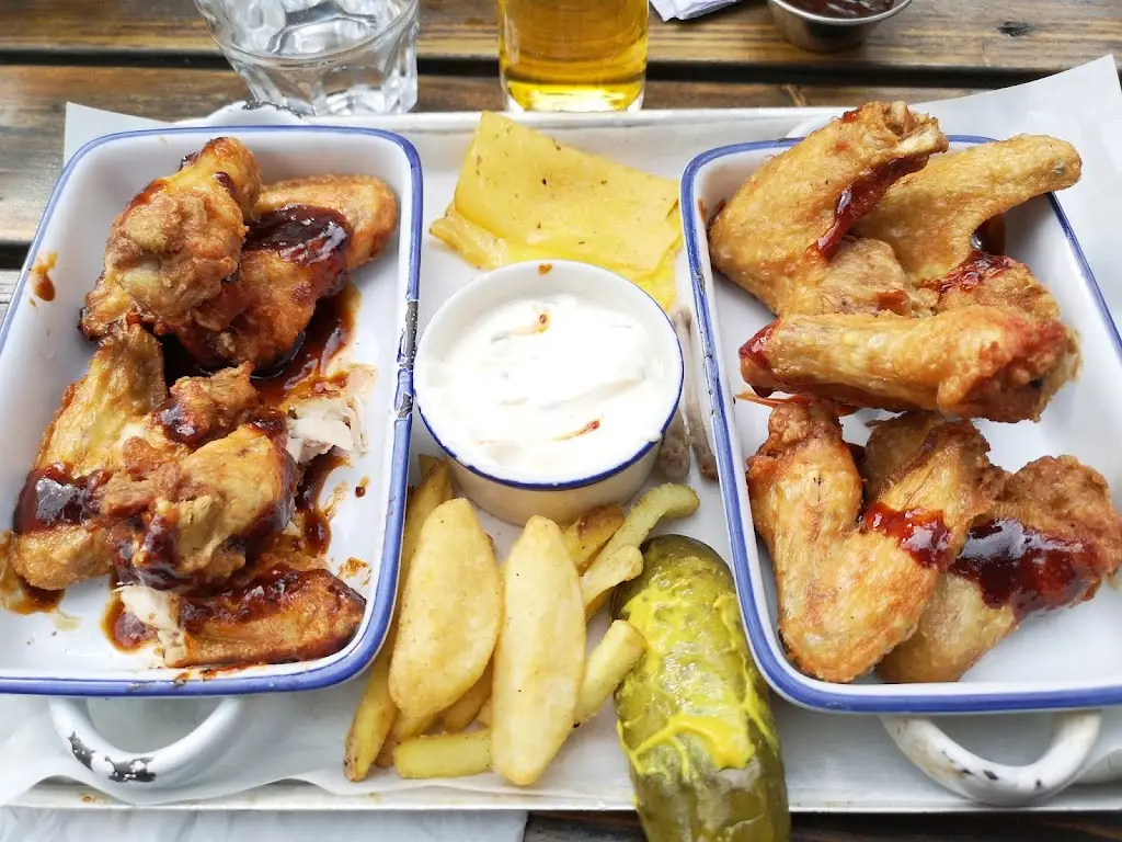 Ziv Stadler_Tide End Cottage_Teddington_recensione