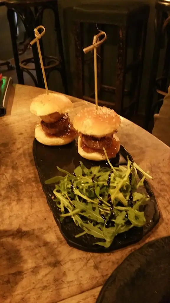 Menu_Lola & Co Tapas_Tetbury_immagine_2