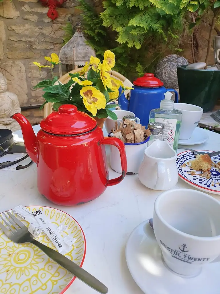 Menu_The Blue Zucchini_Tetbury_image_6