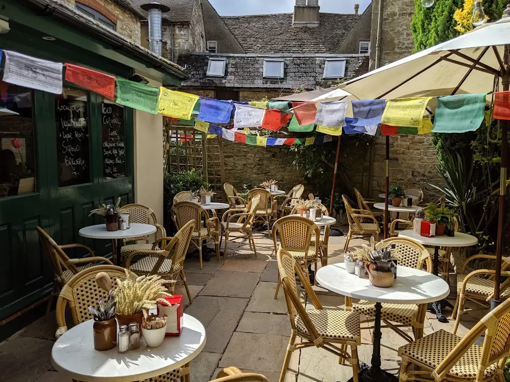 The Blue Zucchini_Tetbury_slider_image_1