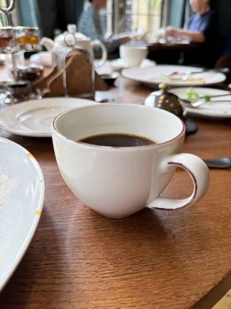 Seaview Arboriculture_The Hare & Hounds Hotel_Tetbury_review