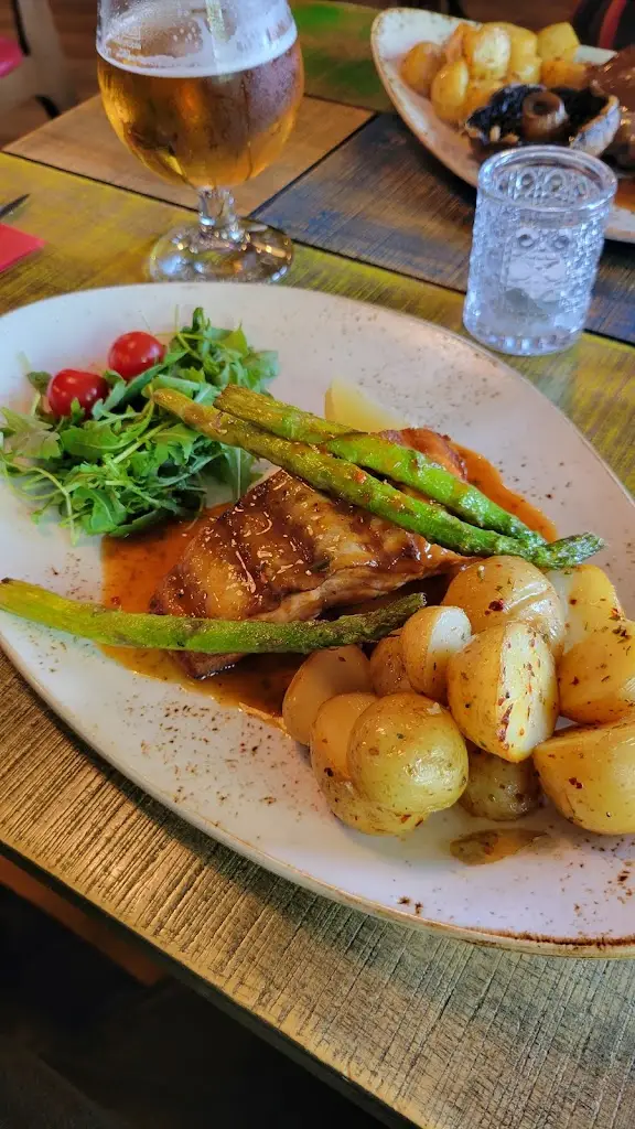 Connor Clayton_Broadway Steak & Wine_Bebington_review