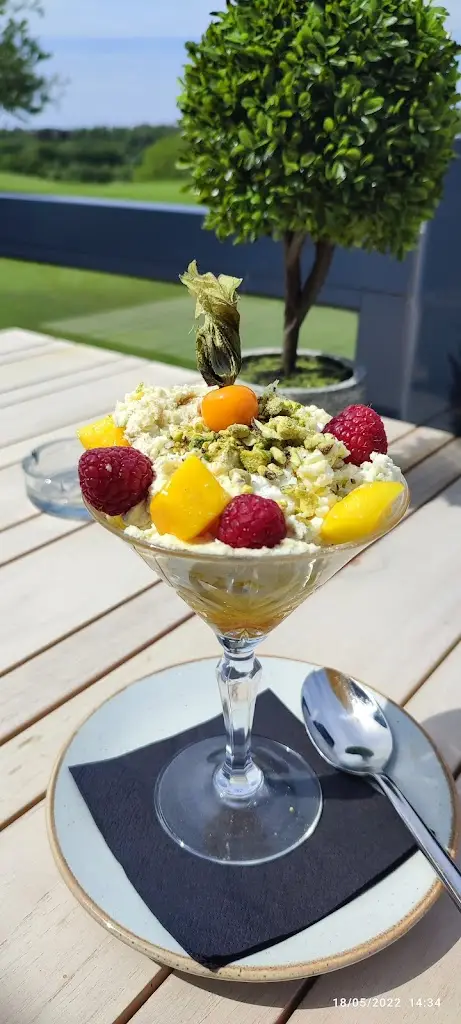 Menu_Manjaros Restaurant Ingleby Barwick_Thornaby-on-Tees_image_9