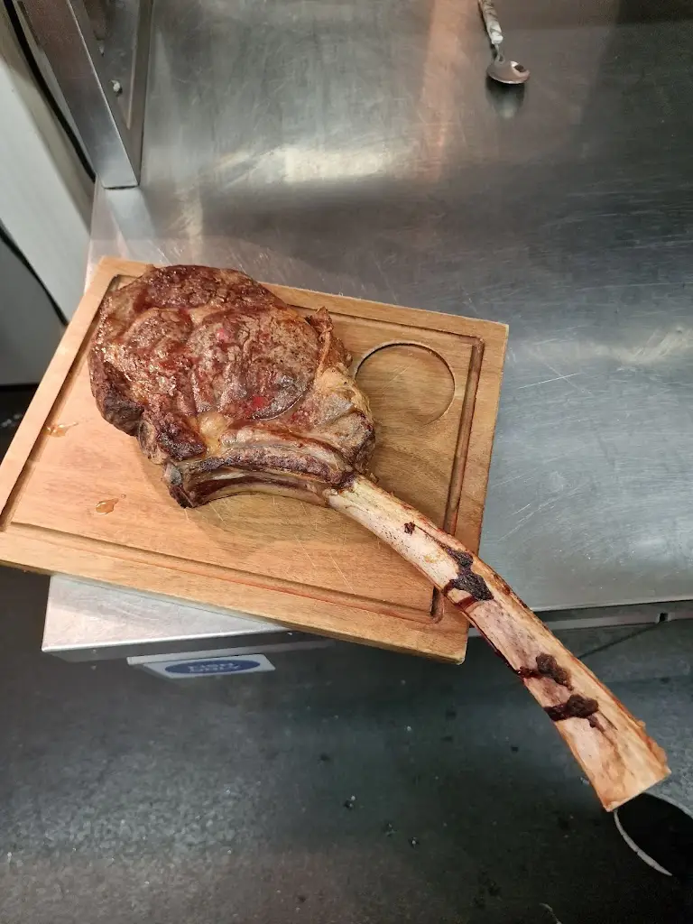 The Beehive Thorner_Thorner_slider_image_2