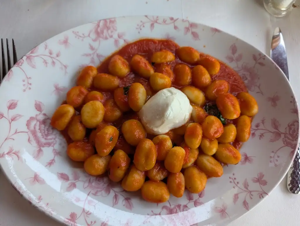 Bhupi Panesar_Il Bacio Theydon Bois_Theydon Bois_review