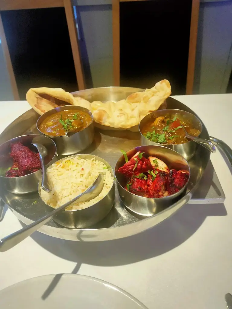 Theydon Bois Balti House_Theydon Bois_slider_image_3