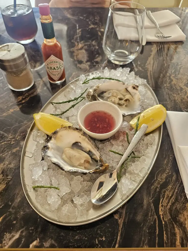 Joe Stoker_Lot 14 At Theydon_Theydon Bois_reseña