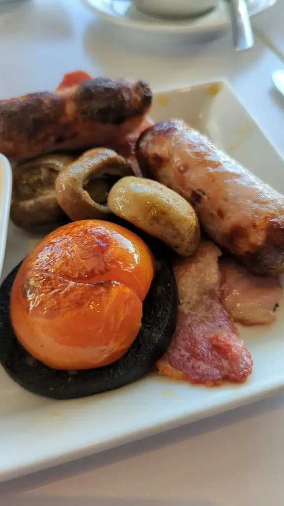 Phil Wheeler_Amor Cafe and Bistro_Bebington_review
