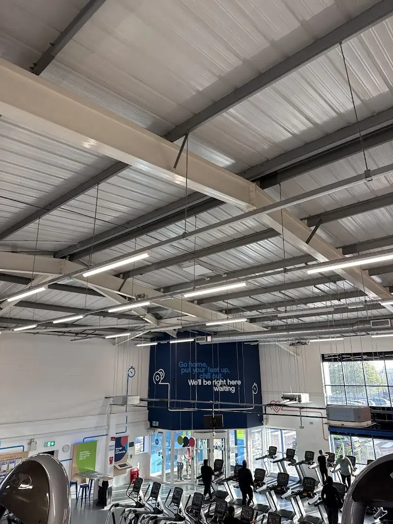 Striding Cloud_Carol’s Hot food_Thorney_review