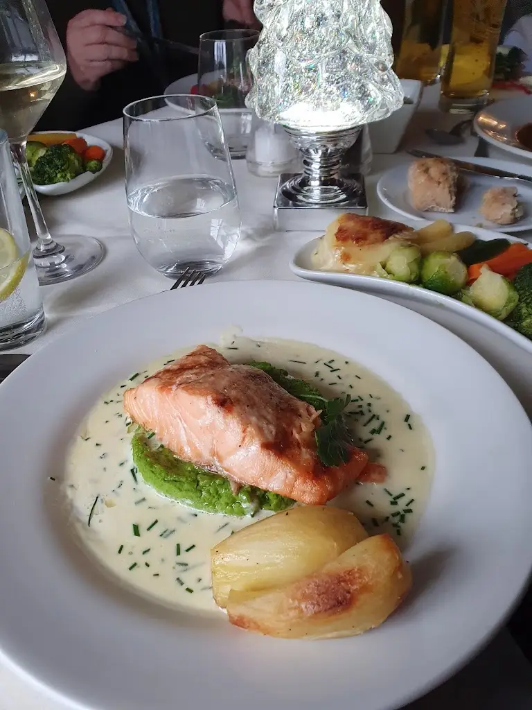 Cherry House at Werrington_Thorney_slider_image_3