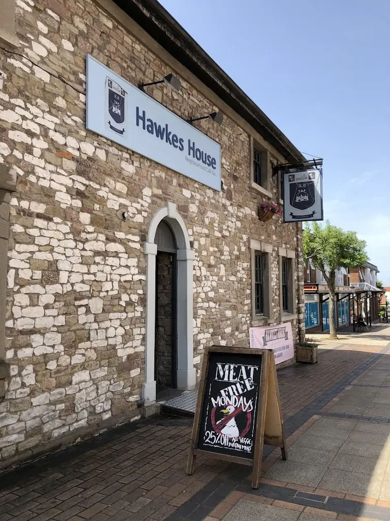 Hawkes House_Thornbury_slider_image_1