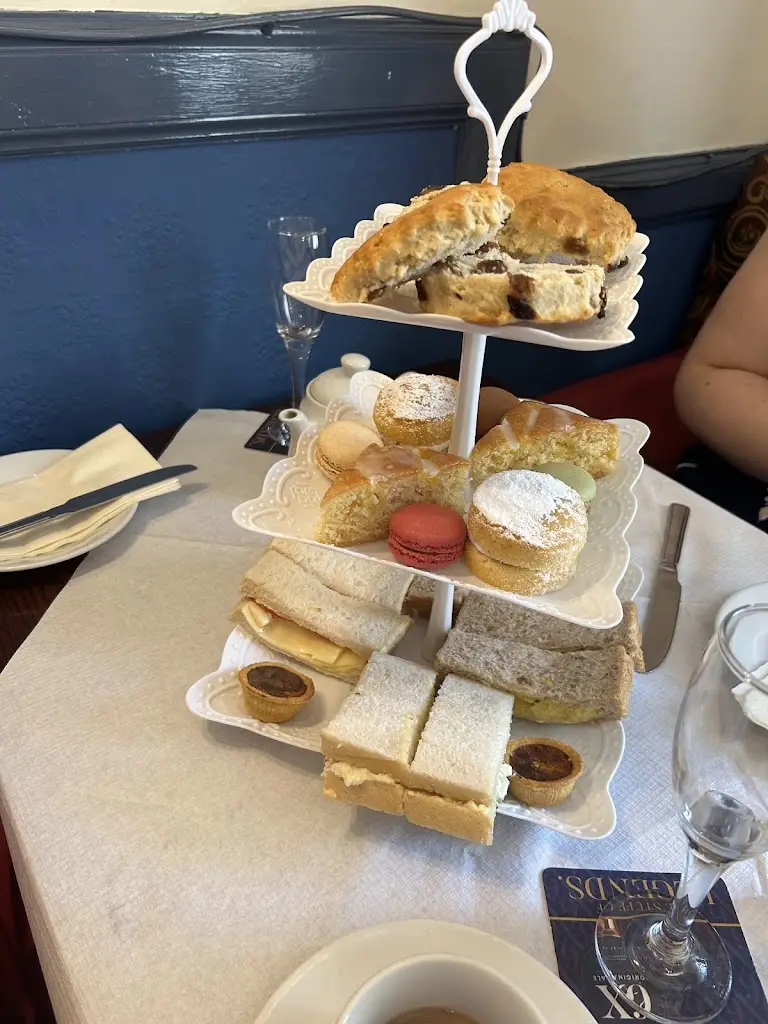 Jessica Tolliday_The Anchor Inn_Thornbury_review