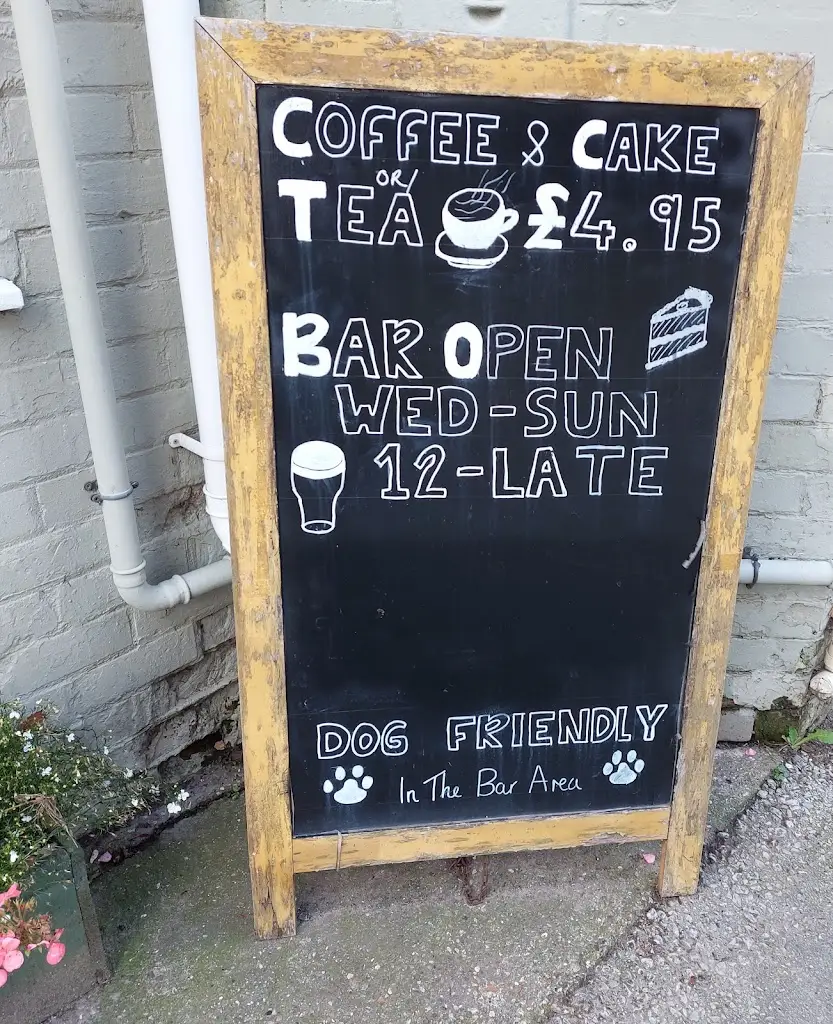 Menu_Crown & Anchor Tickton Beverley_Tickton_image_3