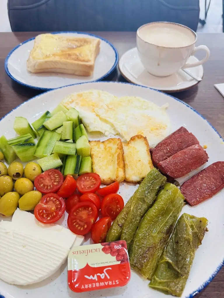 Valentine Dube_Dock Cafe_Tilbury_review