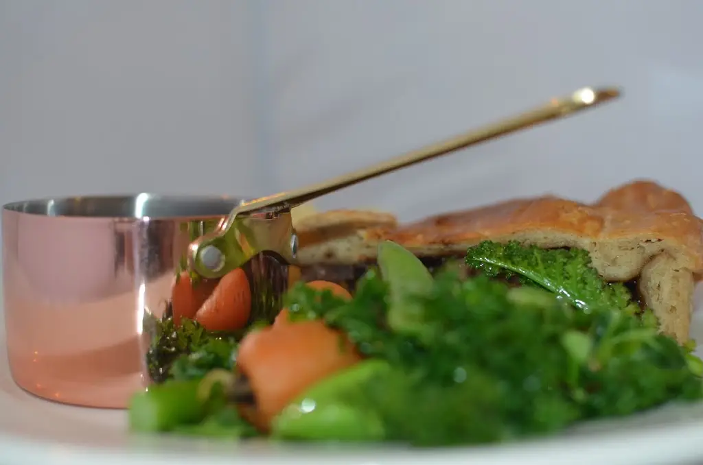 Menu_The Royal Oak_Tibshelf_image_5