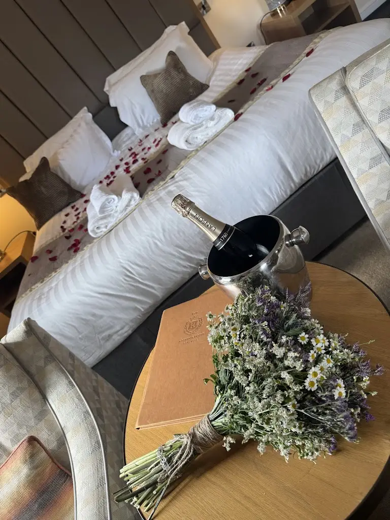 Holly Buxton_The H Boutique Hotel_Tideswell_review