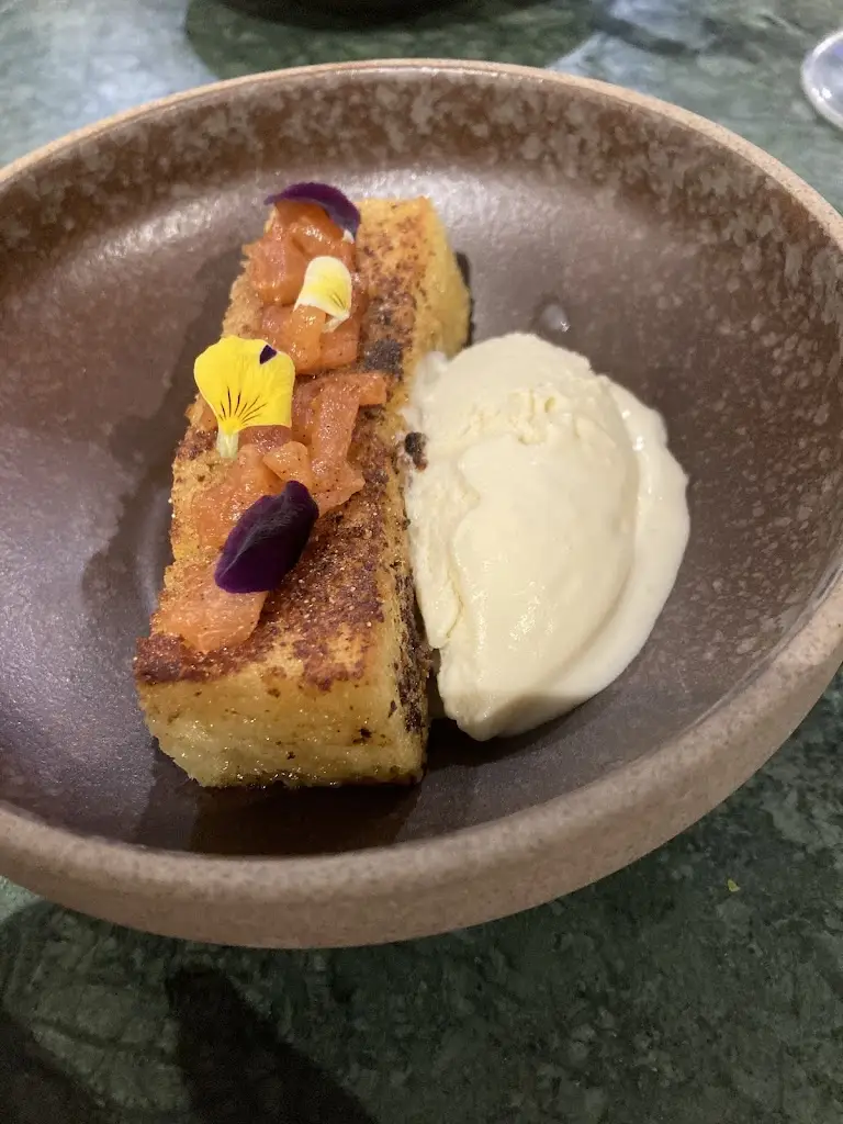 Elaine Timms_Browns at the Buttercross_Tickhill_review