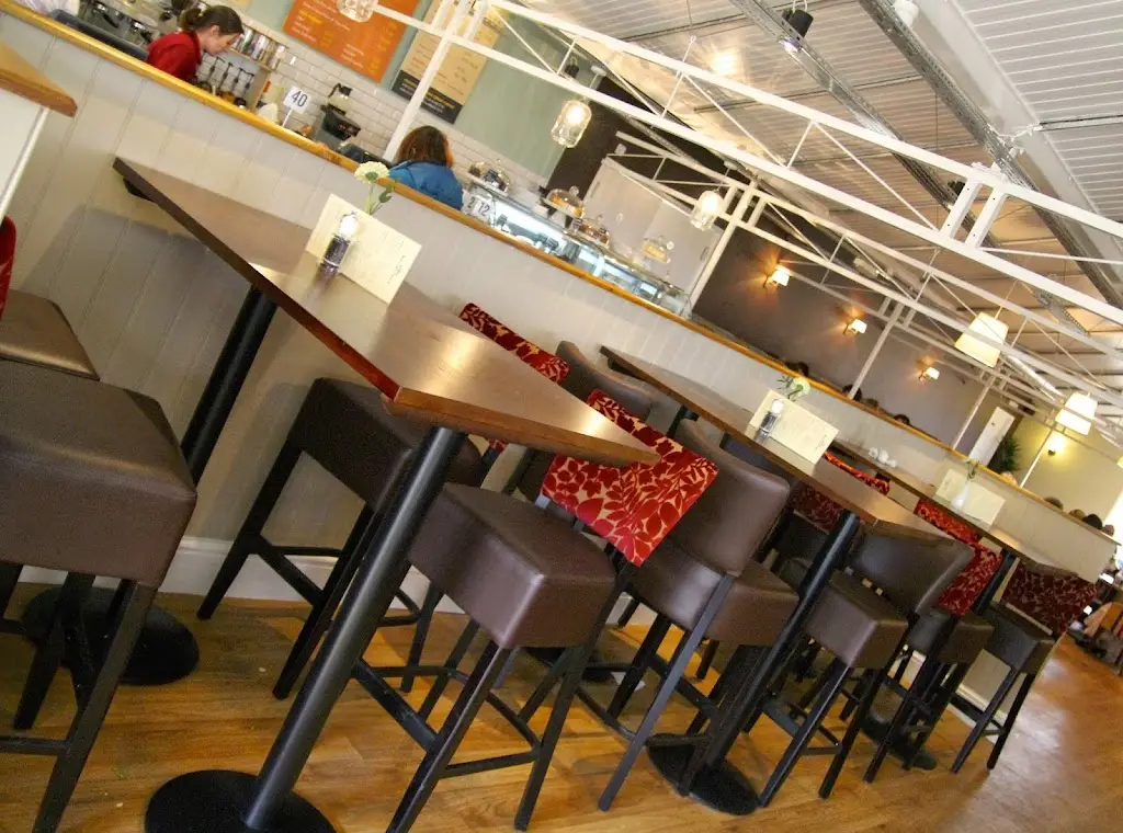 Wellington's Cafe & Bistro_Tickhill_slider_image_1