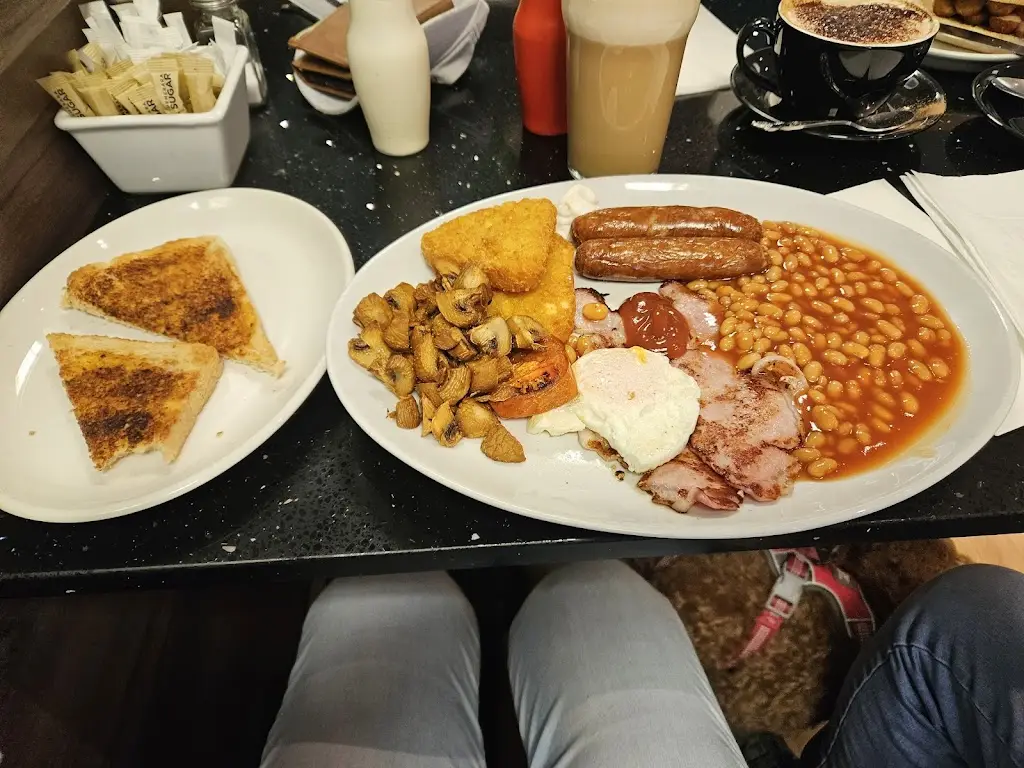 Cafelicious_Tiverton_slider_image_3