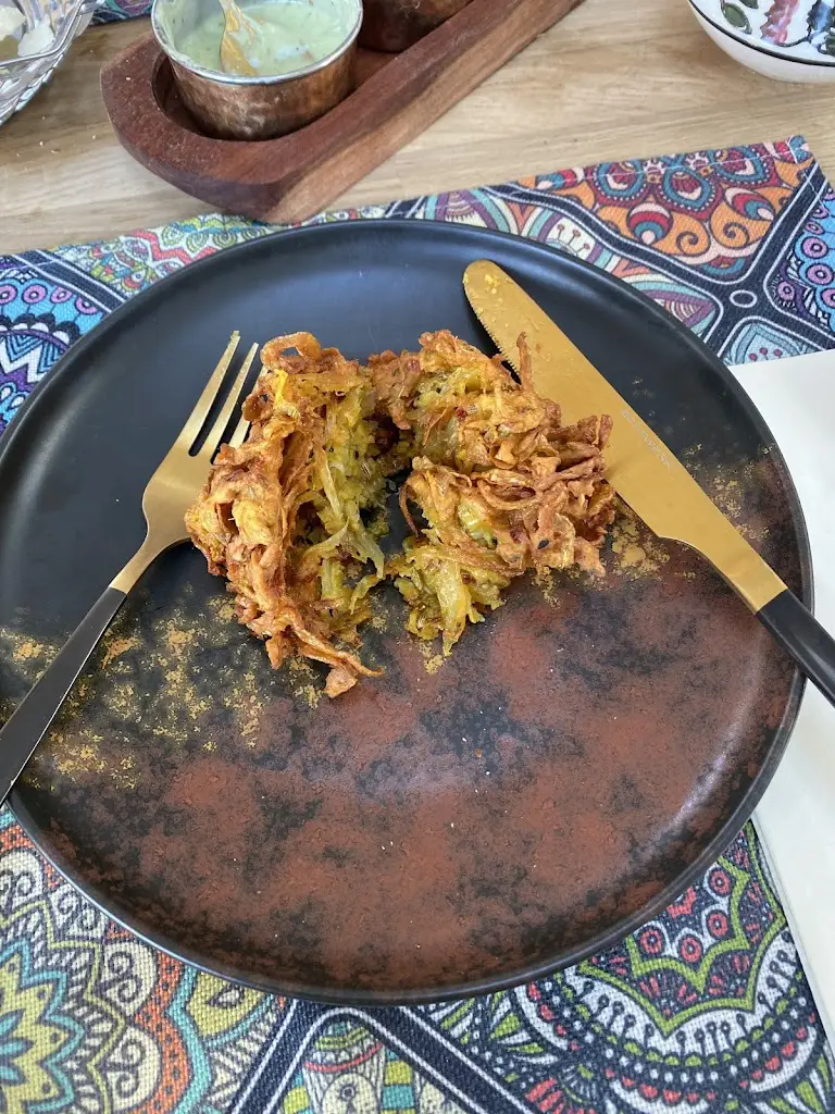 Jamie Holloway_Gwalior : Traditional Indian Kitchen_Tiverton_review