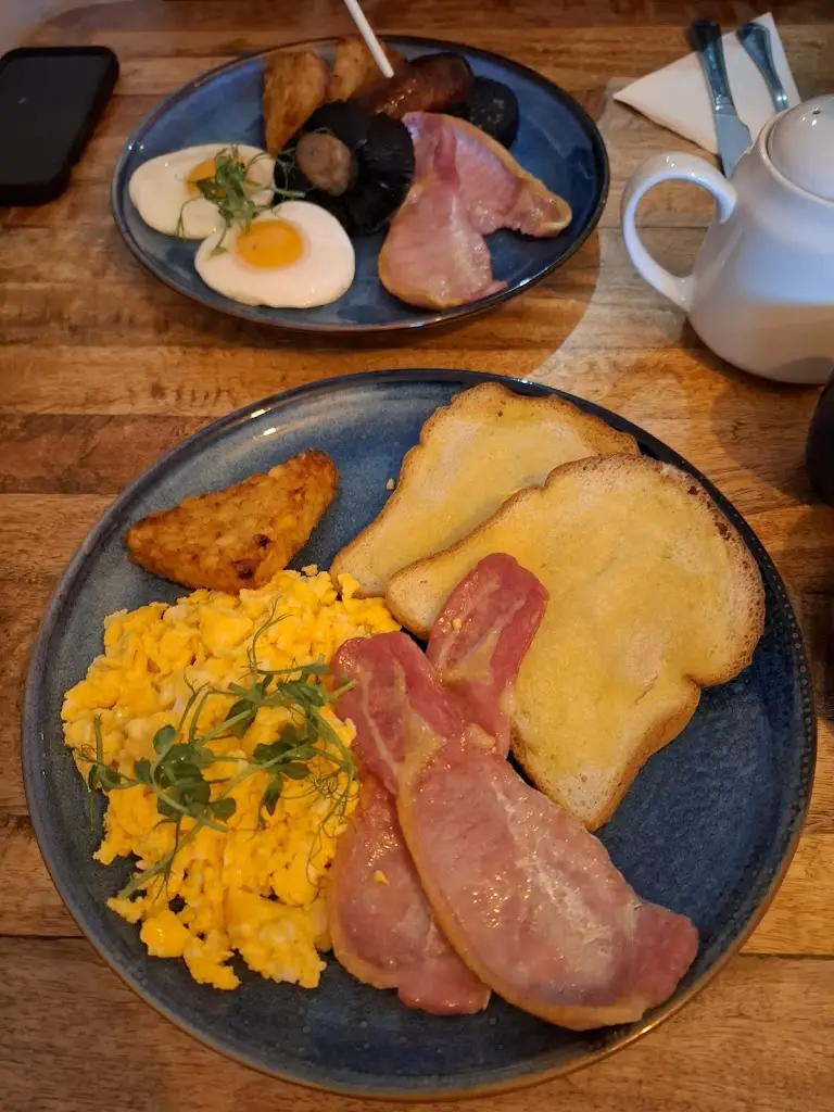 Victoria Davies_Beau's Kitchen_Bebington_review