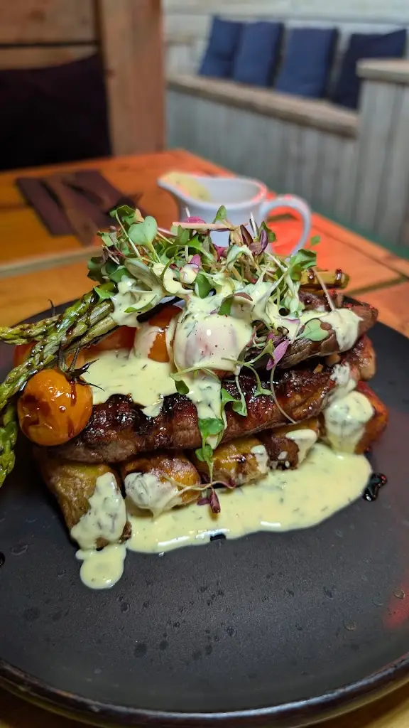 Debbie Ashby_Blind Cow_Bebington_review