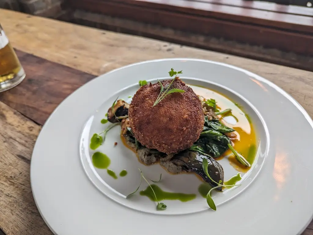 Richard_Verdigris Tonbridge_Tonbridge_review