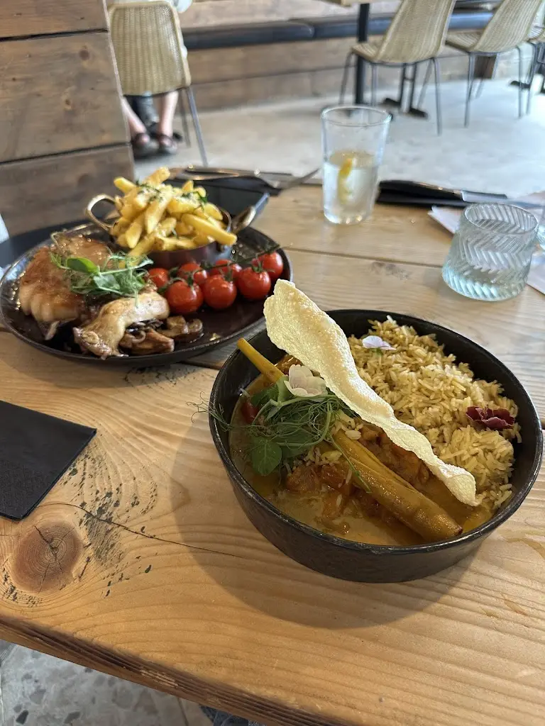 Amirah Collins_The Bay_Torquay_review