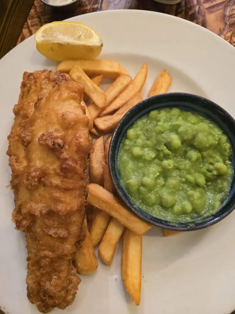 matthew w_The Three Stags_Bebington_review