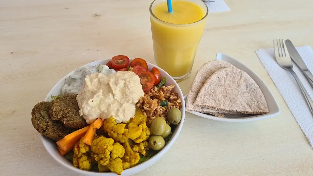 Vega_Tintagel_slider_image_3