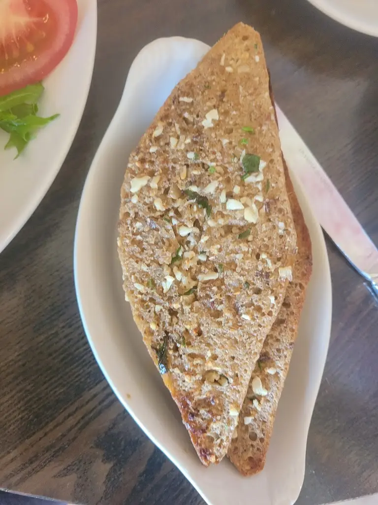 Joheemah_Irina's Restaurant at Camelot Castle_Tintagel_review