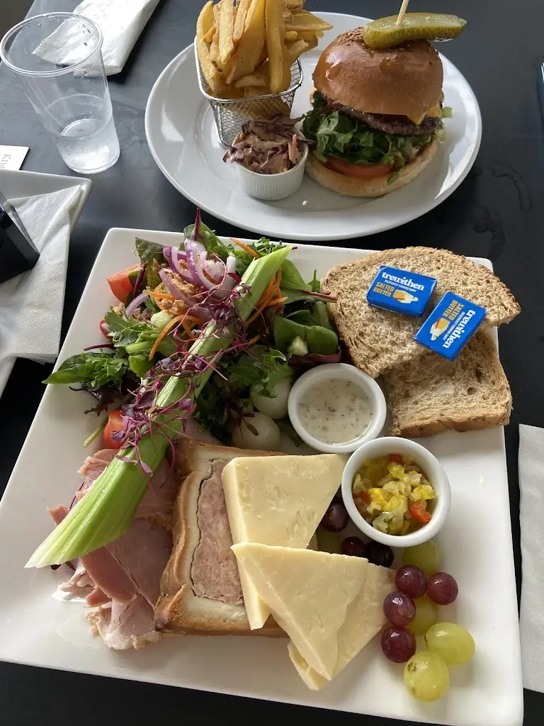 King Arthur's Arms_Tintagel_slider_image_2