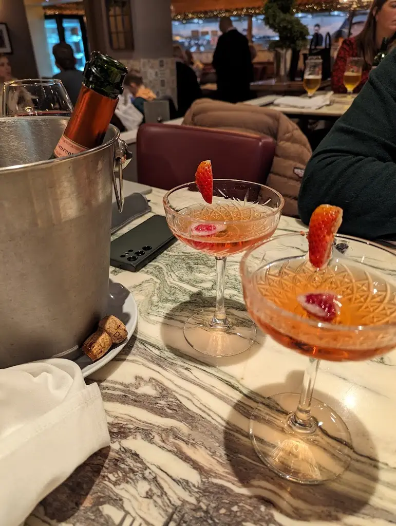 Susan Dandy_Carmelo's_Tottington_review